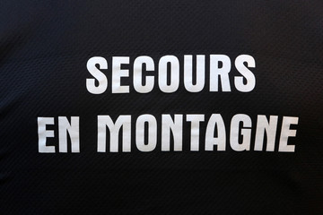 Obraz premium Secours en montagne. Mountain rescue.