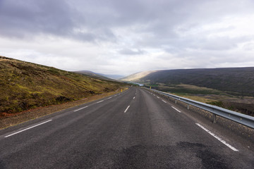 Fototapeta na wymiar Long highway number 1 on the island of Iceland