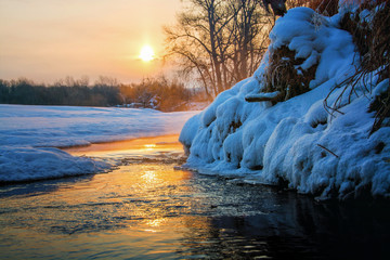 Ice stream.  Ледяной поток