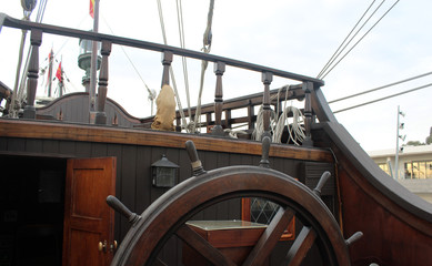 wheel of pirate ship