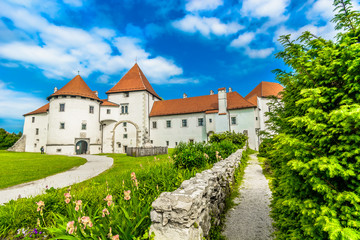 Fototapeta na wymiar Varazdin castle medieval scenic. / Scenic view at famous medieval architecture in Varazdin old town, Northern Croatia travel destinations.