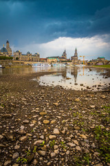 Dresden, Niedrigwasser in der Elbe