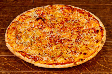 Pizza four cheeses