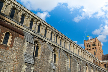 Fototapeta premium Exterior shot of St Albans city cathedral on a clear day
