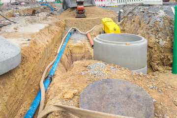 Erneuerung der Kanalisation und Wasserleitung in einer Strasse