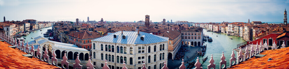 Fototapeta na wymiar Sunny skyline panorama of Grand Canal. Venice, Italy