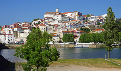 Fototapeta na wymiar Ville de Coimbra