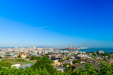 Fototapeta premium 夏の北九州工業地帯