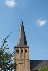 spitzer Kirchturm, Neunkirchen