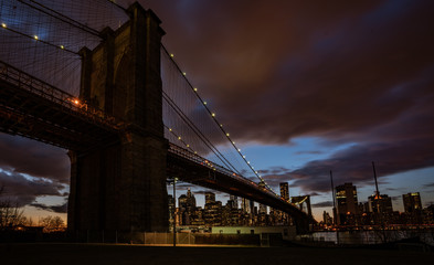 Obraz premium brooklyn Bridge, seen from Dumbo Park at sunset