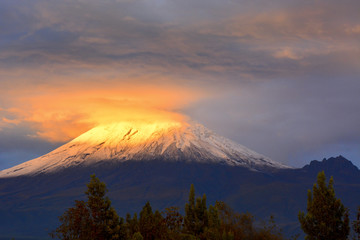 Fototapeta premium Cotopaxi Volcano