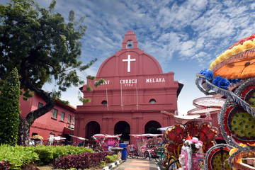 Christ Church on Red Square in Melaka city centre with colorful street life, Malaysia - obrazy, fototapety, plakaty