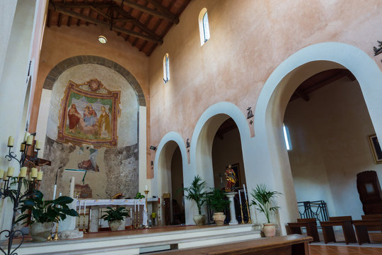 Teano, chiesa di S. Paride ad Fontem