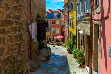 Narrow street to the River