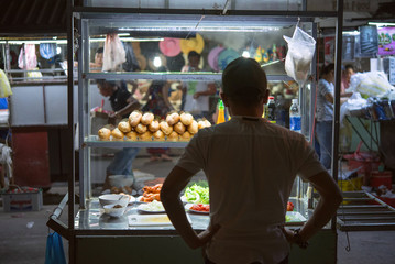 Vietnamese sandwich stall at night market　ナイトマーケットのバインミー屋台