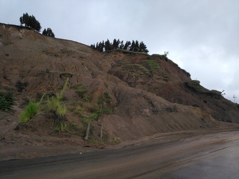 Tierra , ca&iacute;da ,derrumbe, aserria