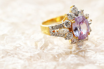 Obraz na płótnie Canvas pink gemstone on diamond ring