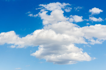 Fototapeta na wymiar Blue sky with white clouds background
