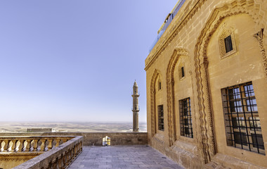 Fototapeta na wymiar Sehidiye Mosque and Madrassa in Mardin, Turkey