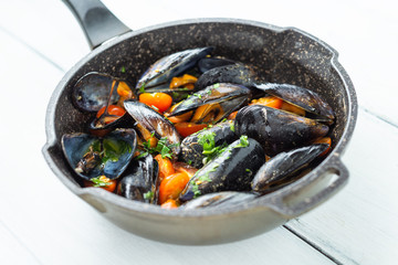 Cozze alla marinara, cibo mediterraneo