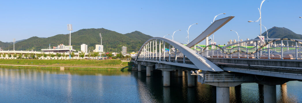 Yeongdaegyo bridge in Yangsan city