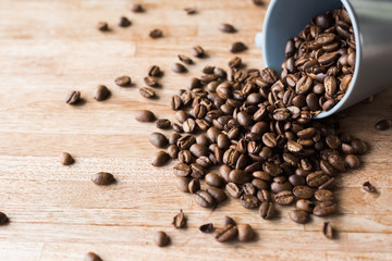 Obraz na płótnie Canvas cup of coffee beans