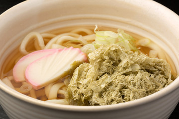 とろろ昆布うどん