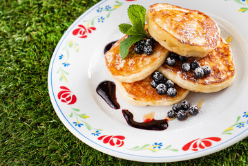 pancakes with blueberries