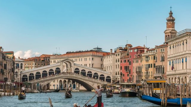 Venice city skyline timelapse at Rialto Bridge and Venice Grand Canal, Venice, Italy 4K Time lapse