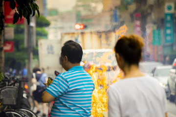 Chinese traditional religious practices, Zhongyuan Purdue, Chinese Ghost Festival, believers burned paper money