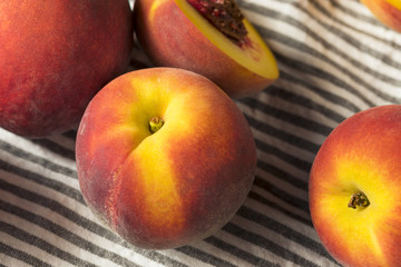 Raw Organic Yellow Peaches