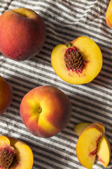 Naklejka na ściany i meble Raw Organic Yellow Peaches