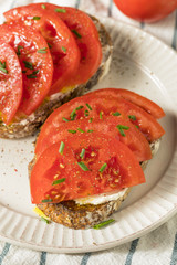 Trendy Homemade Tomato Toast