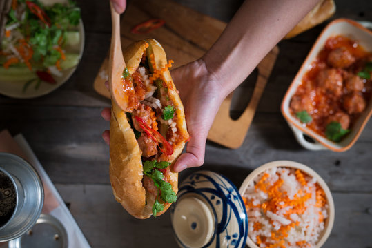 Banh Mi Xiu Mai