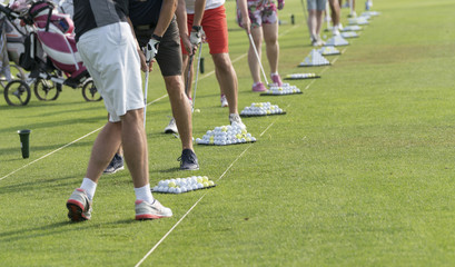 Abschlag, Golf, einlochen