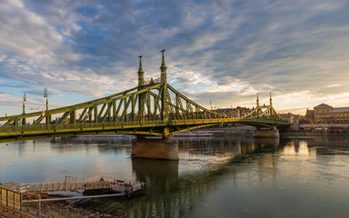 Fototapeta premium Budapest – Freiheitsbrücke