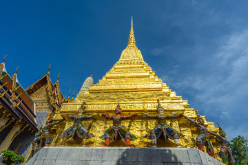 Fototapeta premium Giant statue in Wat Phra Kaew, Thailand