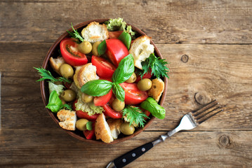 Panzanella Tomato Salad