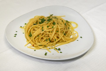 Piatto di spaghetti al ristorante