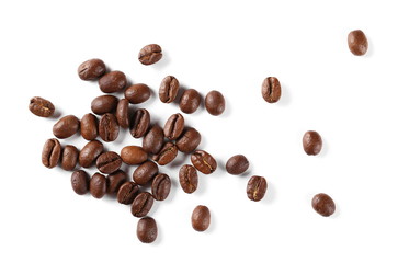 Naklejka premium Stos ziaren kawy na białym tle na białym tle i tekstury, widok z góry