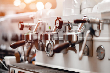 Professional coffee machine for fresh beverage preparation