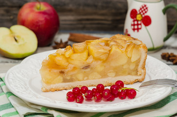 Apple pie. Apple tart  with raisins