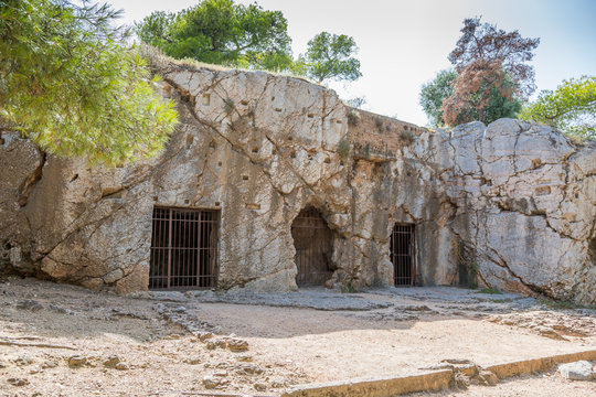 Prison de Socrate, colline de Philopappos à Athènes