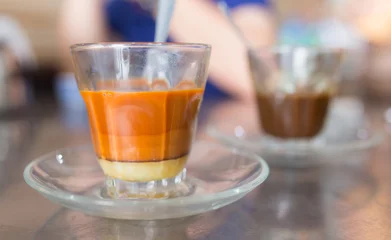 Papier Peint photo Lavable Theé Cup of hot Thai tea and coffee, Thai traditional breakfast.