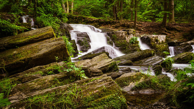 Felsen am Selkefall