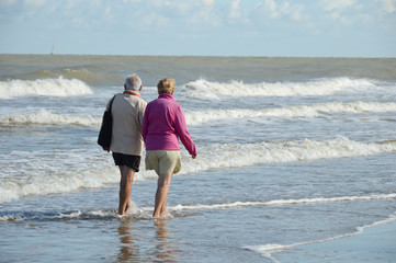 vacances couple retraités pension mer santé