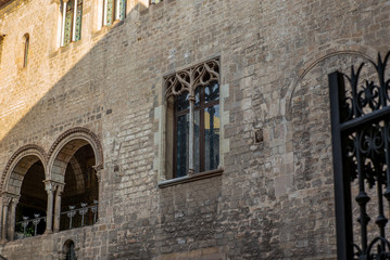 Fototapeta na wymiar Medieval courtyard in Barcelona in Spain - 4
