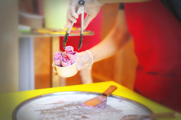 Thai ice cream making