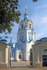 Obraz premium Znamensky Cathedral in the summer sunny day in the city of Tyumen