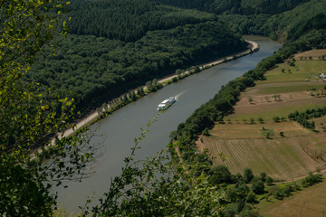 bateau sur la sarre 